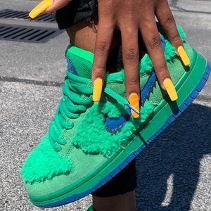 Nike Grateful Dead Dunks